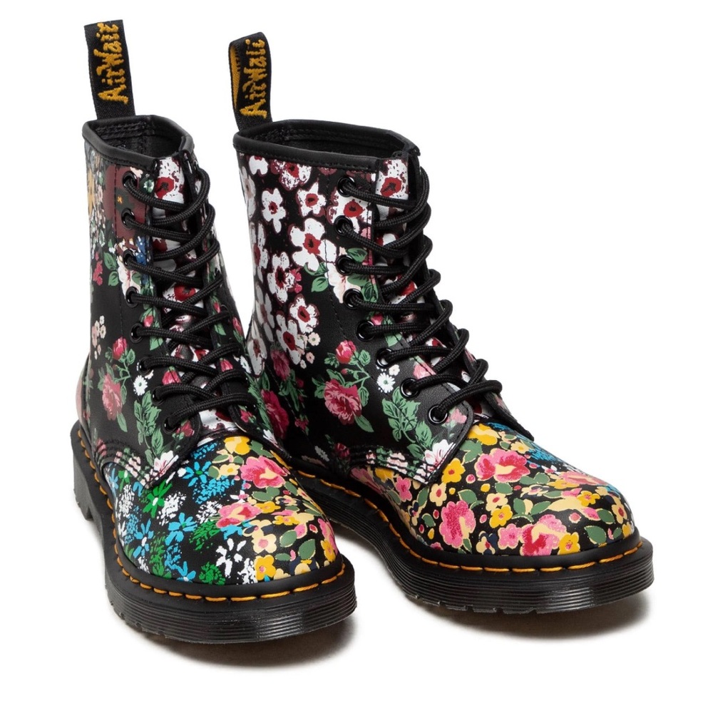Dr. Martens 1460 Pascal Darcy Floral boots, 90s vibe boot